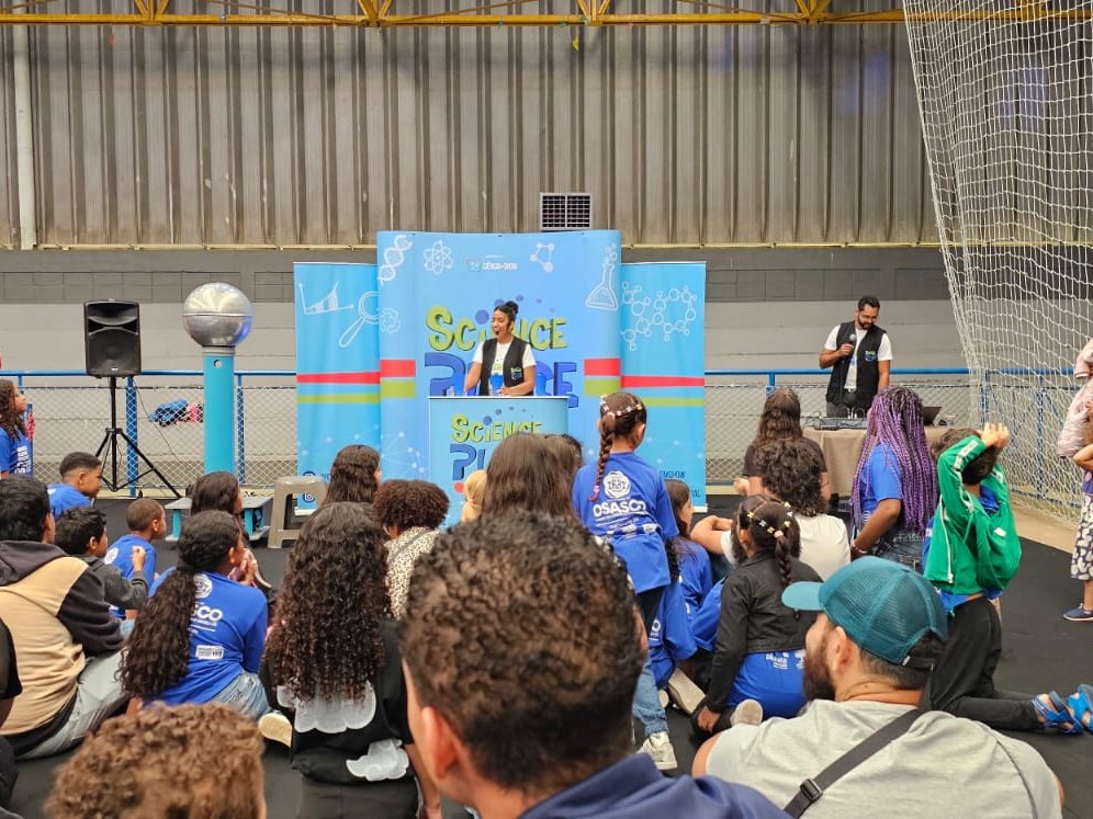 Apresentação do Science Place em evento de rede de ensino